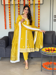 Crinkle Crepe Yellow Embroidery Kurta Set With Organza Dupatta