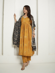 Muslin Yellow Kurta with Black Banhdej Dupatta