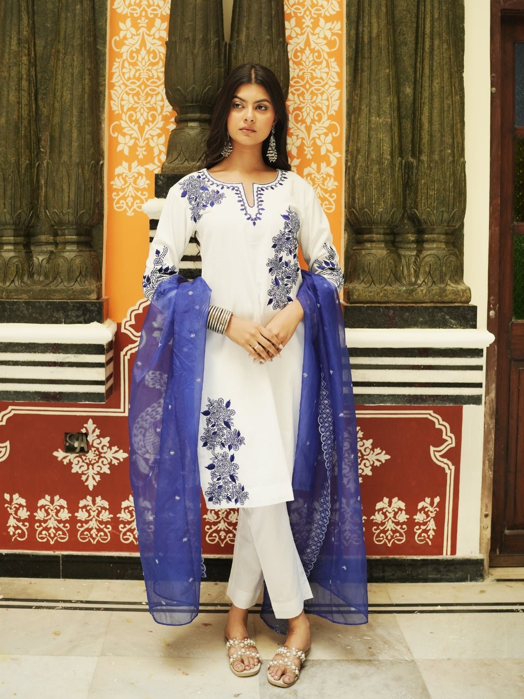 White Kurta Set with Embriodery