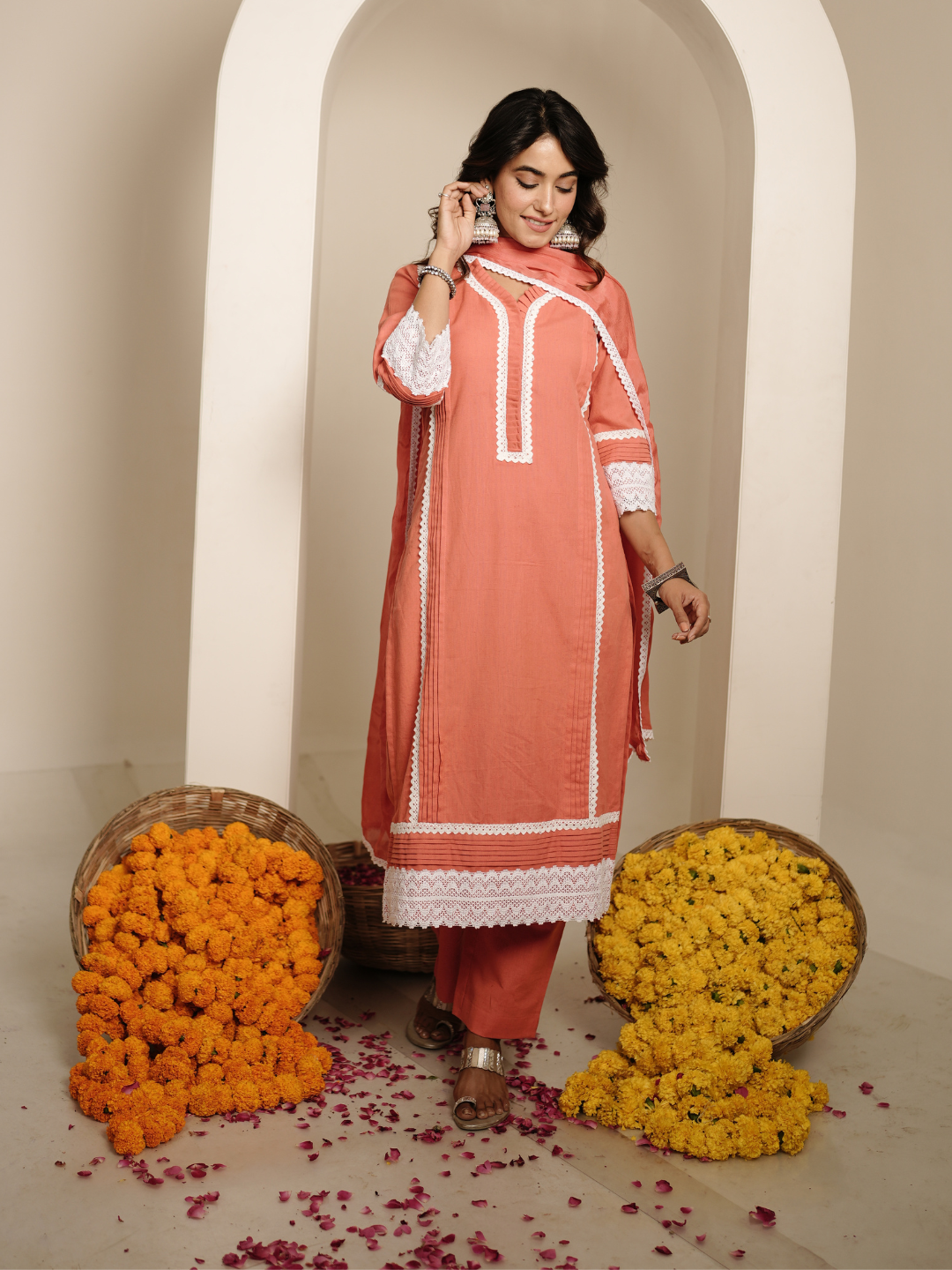 Aarhu Kurta With Dupatta and Pants