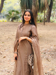 Brown Chanderi Kurta Set With Dupatta And Pants