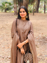 Brown Chanderi Kurta Set With Dupatta And Pants