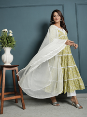 Green White Lace Kurta with Pants And Dupatta