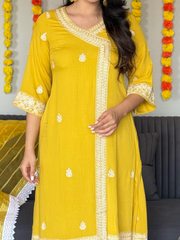 Crinkle Crepe Yellow Embroidery Kurta Set With Organza Dupatta
