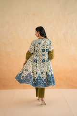 GREEN KURTA SET WITH SHRUG